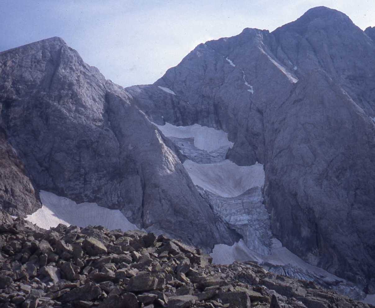 79) Petit Vignemale