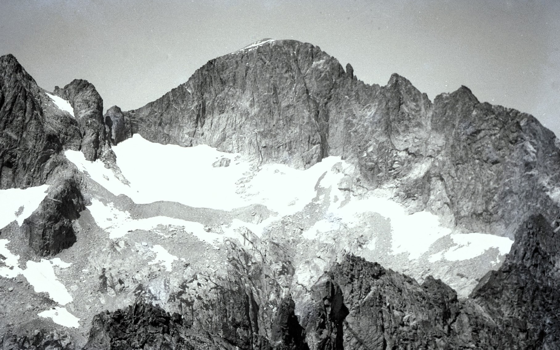 90) La brèche de Latour